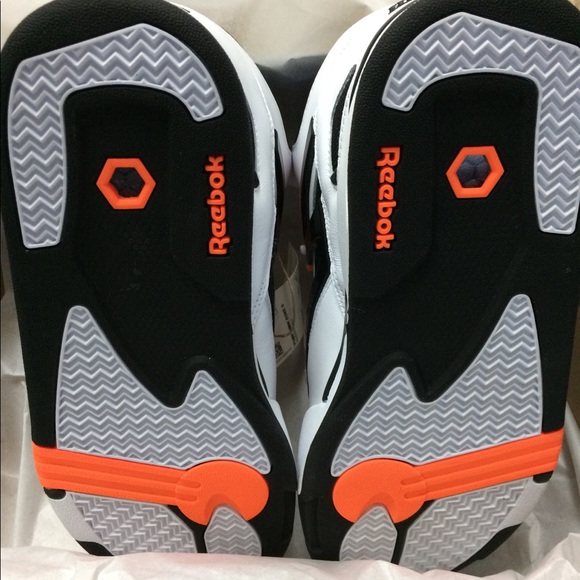 SOLD - Reebok Pump Omni II Men’s Size 9 New in Box - Picture 10 of 10